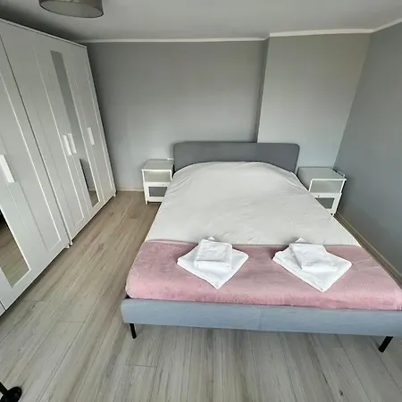 Modern 2 Bedroom Apartment In The Heart Of Varna Exterior photo